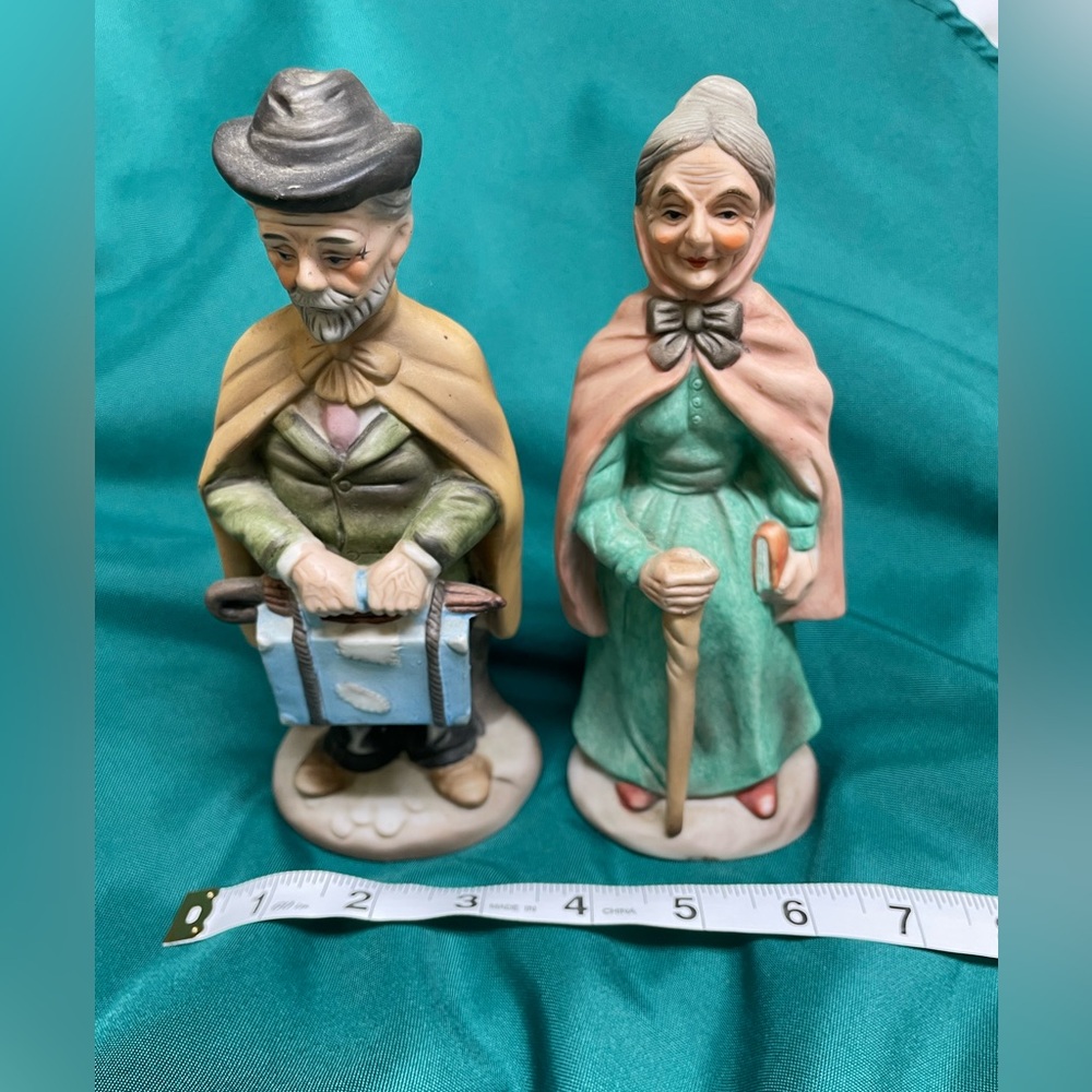 Vintage Figurines - Grandma Grandpa